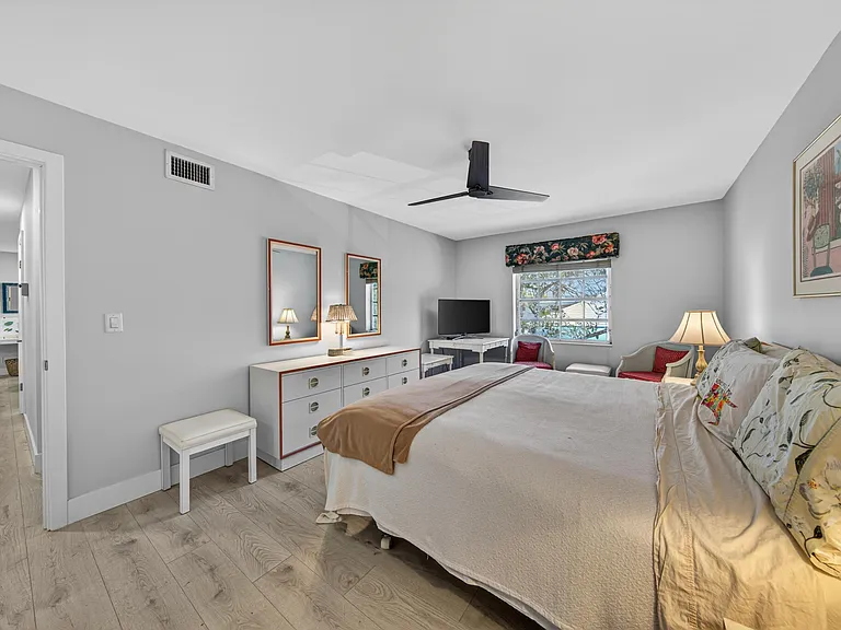 6429 Bay Club Dr #3 — Photo 3
