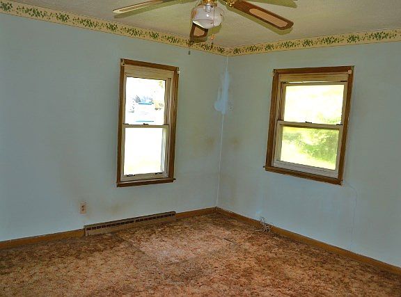 5th image of 115 Casey Dr