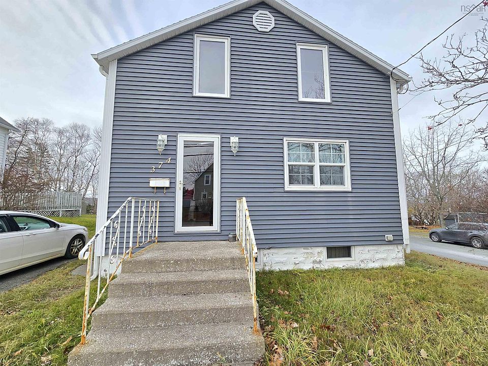 1st image of 374 Alexandra St