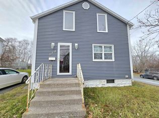 374 Alexandra St, Sydney, NS B1S 2G4