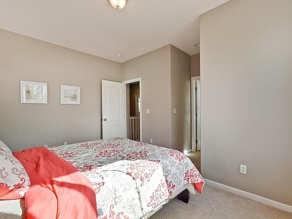 4th image of 1832 Silk Wood Ln