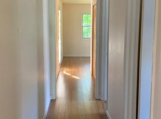 2040 Manzanita Ave, Menlo Park, CA 94025