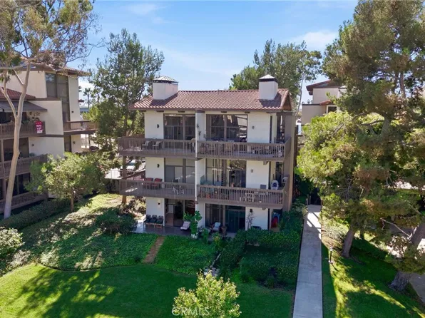 8103 Marina Pacifica Dr N, Long Beach, CA 90803