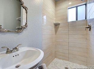 3935 New Mathis Rd, Elmendorf, TX 78112