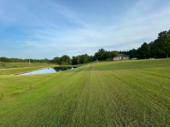 14440 Hillcrest Ln, Rushville, IL 62681