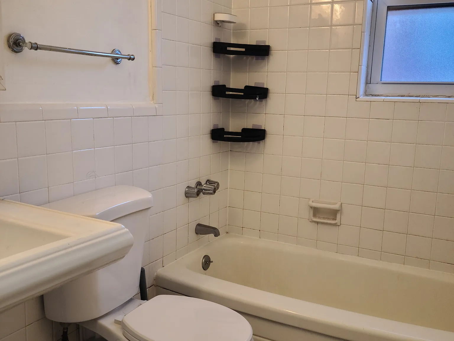 2 bed, 800 sqft, $2,100 — Photo 4