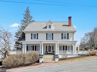 1240 Howard Ave, Pottsville, PA 17901