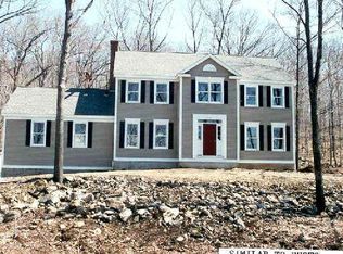 2 Lafayette Ln, Newtown, CT 06470