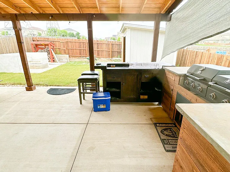 10111 Hickory Crk — Photo 26