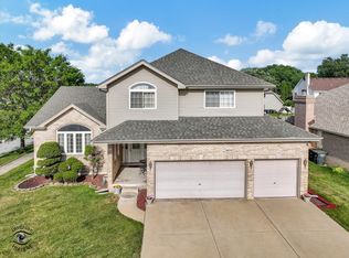 18013 Brittany Ln, Lansing, IL