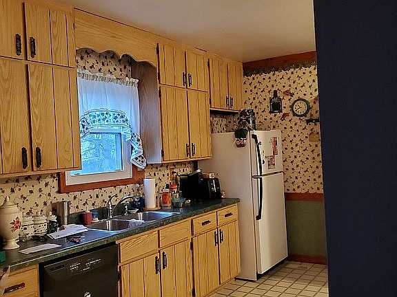2nd image of 156 Joel Ave
