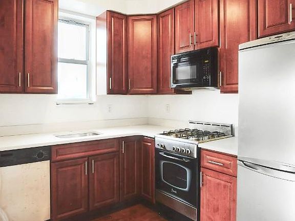 2nd image of 25-25 Newtown Ave #6D