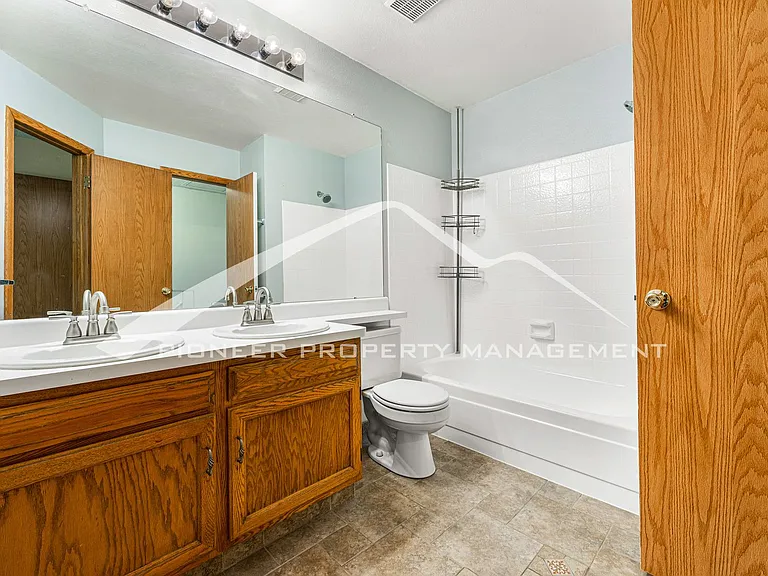 9742 W Cornell Pl — Photo 9
