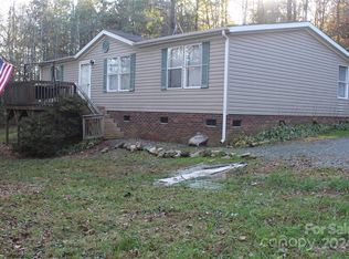 33253 Courtland Dr, Albemarle, NC 28001