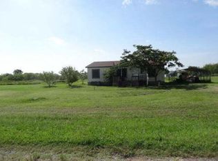 9337 Rodeo Dr, Terrell, TX 75160