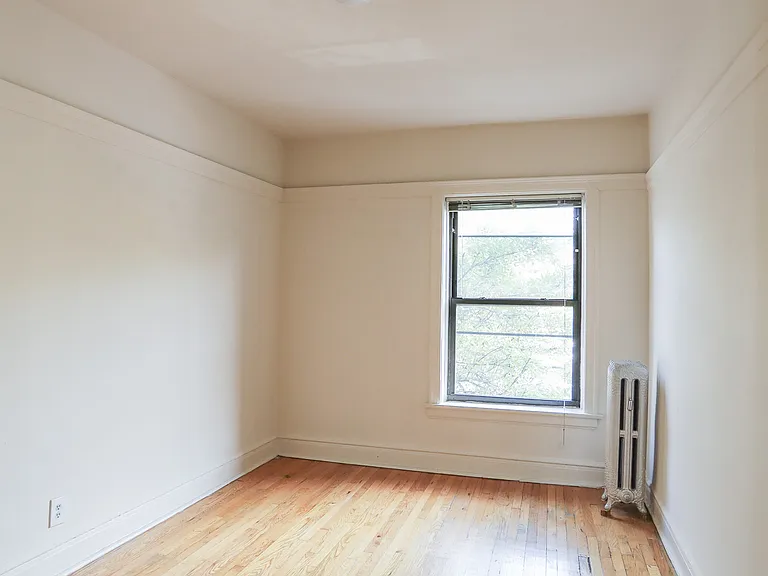845 W Dakin St #2 — Photo 3