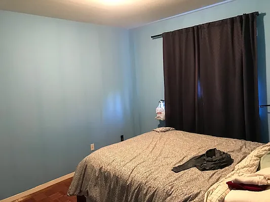 Rented by Zikos Realty Services | media 13