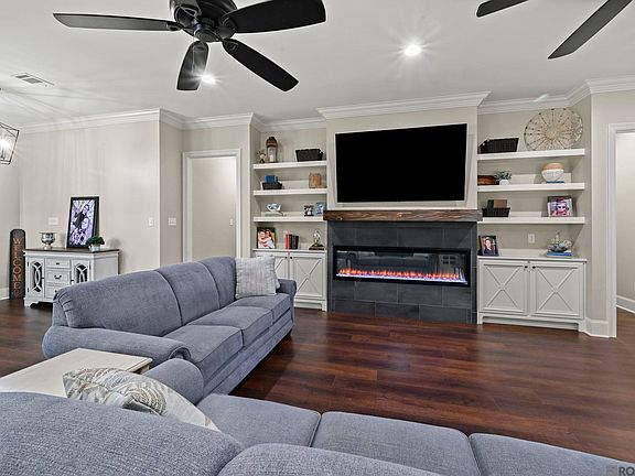 5th image of 36528 Royal Oak Dr