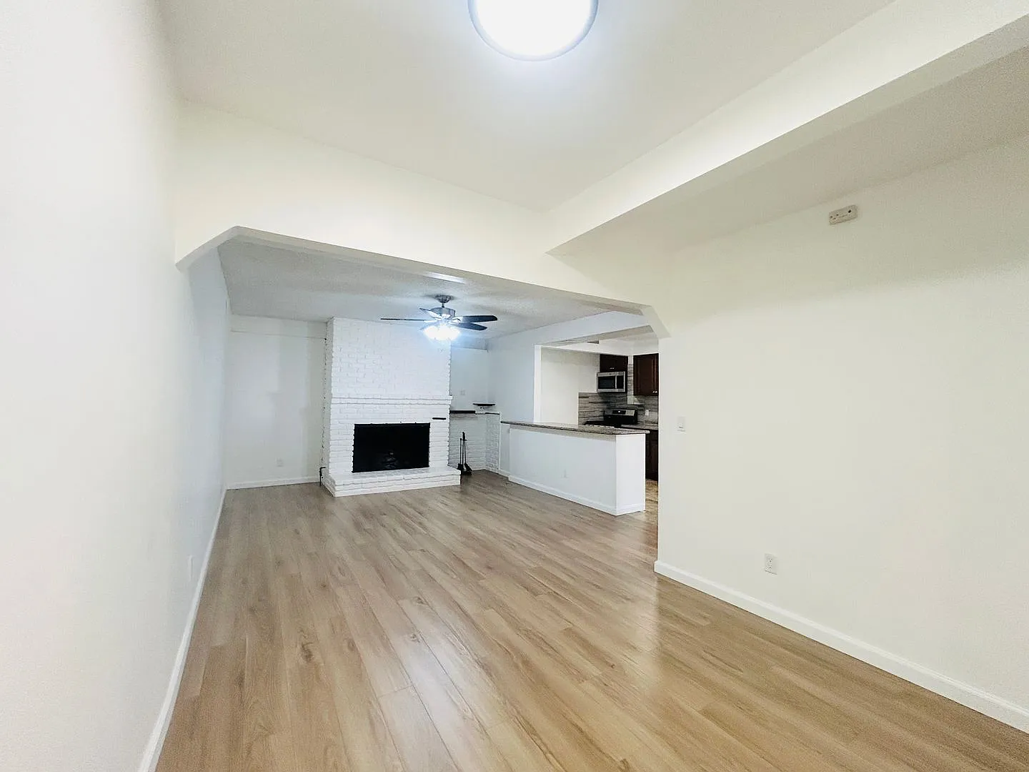 7358 Balcom Apartments — Photo 2