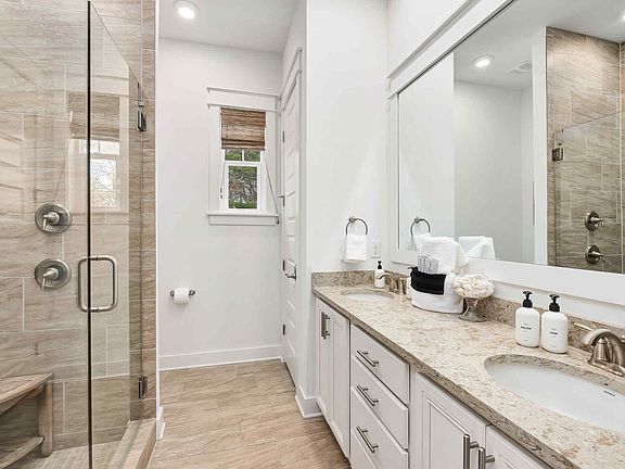 4th image of 117 W Pine Lands Loop Unit A