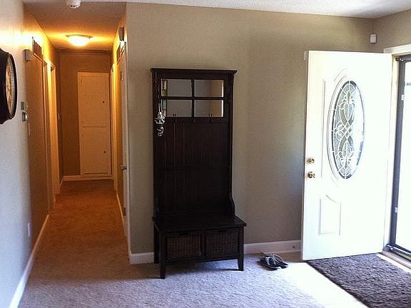 2nd image of 9 Antelope Cir