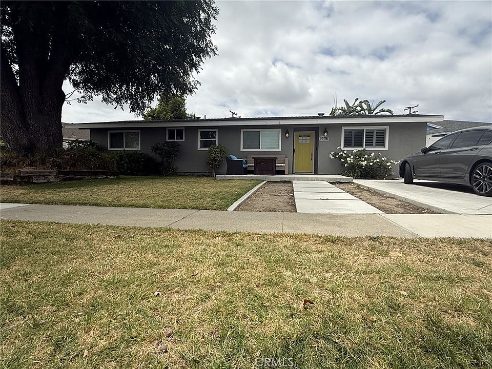 1st image of 2447 Clarke Ave