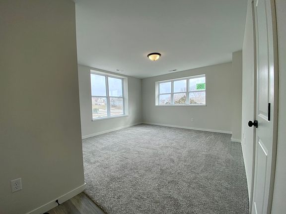 3rd image of 1760 Bernardy Dr