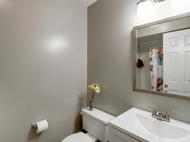 13 Avalon Ct — Photo 26