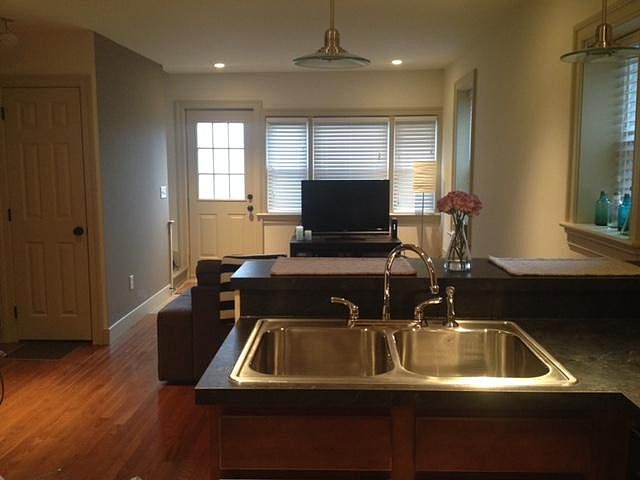 Kitchen/ Living room