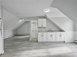 49 Ash St FLOOR 3, Pawtucket, RI 02860