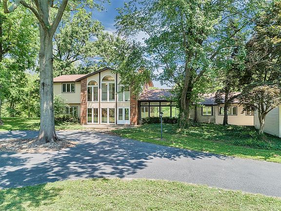 2nd image of 20 Jamestown Acres