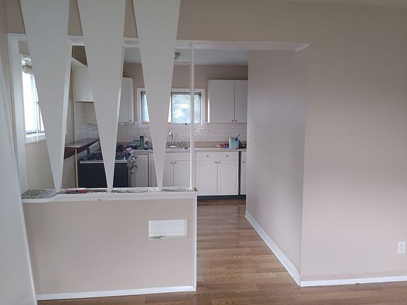 4th image of 4046 Virginia Cir E