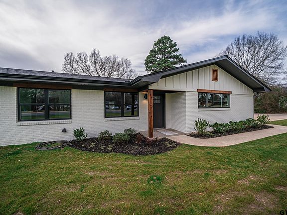 4th image of 207 N White Oak Rd