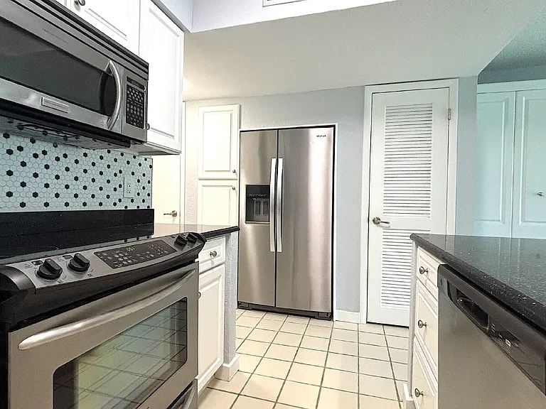 1437 N Atlantic Ave #105 — Photo 4