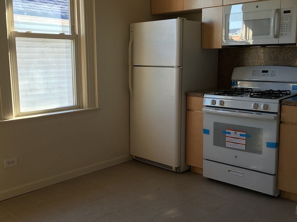 1st image of 1023 Forest Ave