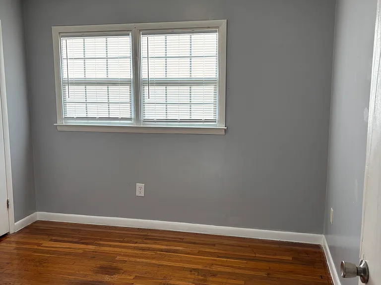 1016 Dixie St — Photo 10