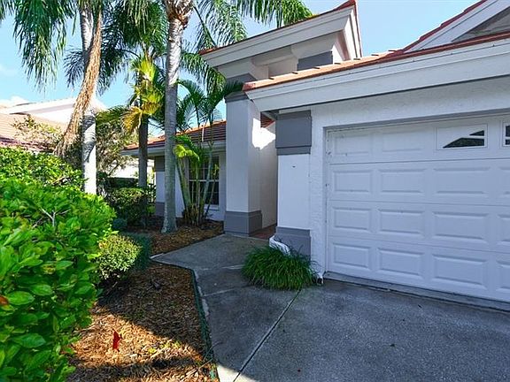 3rd image of 3121 Lake Park Ln #14