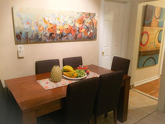 Eat in kitchen