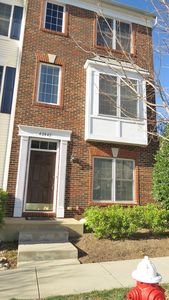 42842 McComas Ter, Chantilly, VA, 20152