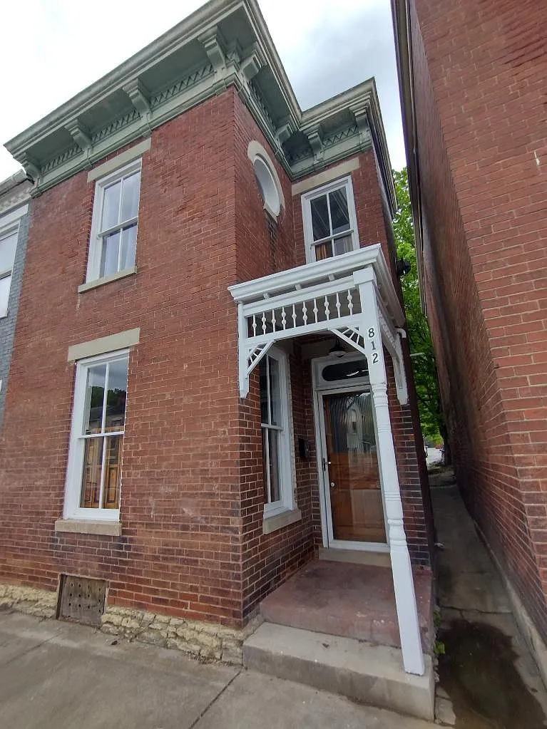 Walnut St, Madison — Photo 1