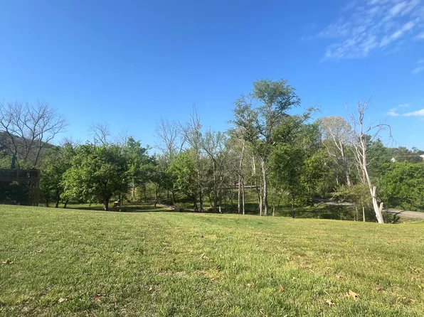 5269 McGinnis Rd, Morristown, TN 37814