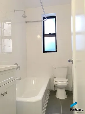 Rented by FirstService Realty (legacy) | media 5