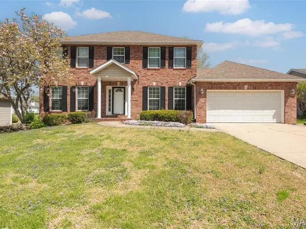 22 Brookwood Dr, Collinsville, IL 62234