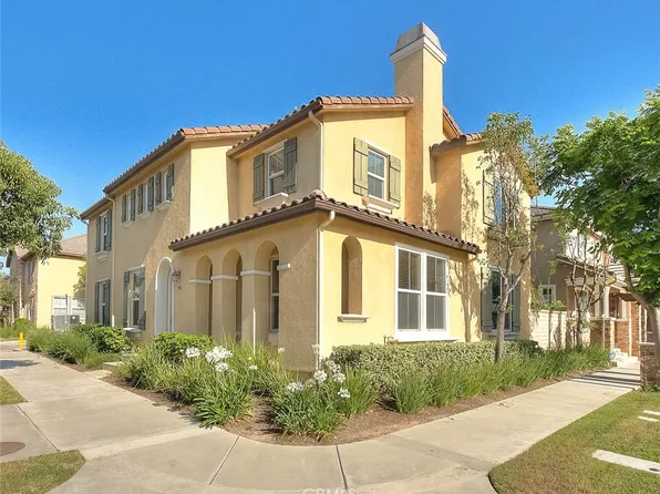 906 N Woodbine Way, Azusa, CA 91702