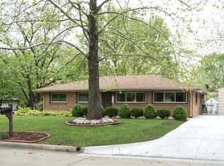 1748 Vaughn Dr, Manhattan, KS 66502