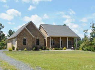 1739 Cub Creek Rd, Appomattox, VA 24522