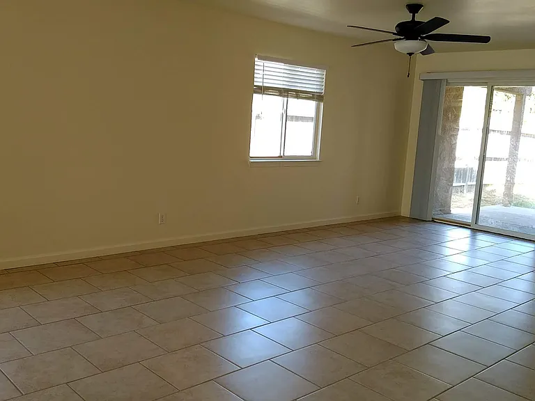 2146 Blossom Ave — Photo 2