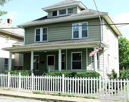 Great Located Home with Pool