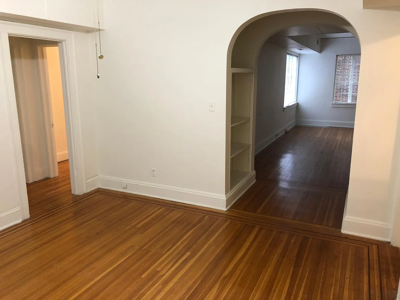Baringer Manor — Photo 2
