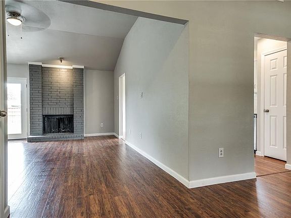 5th image of 1721 Clydesdale Dr